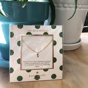 KATE SPADE✨ Dainty gold *S* pendant necklace
